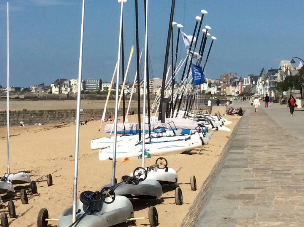 Appartement Les Pieds Dans L'Eau - Residence Sur La Plage Saint-Malo Exterior photo