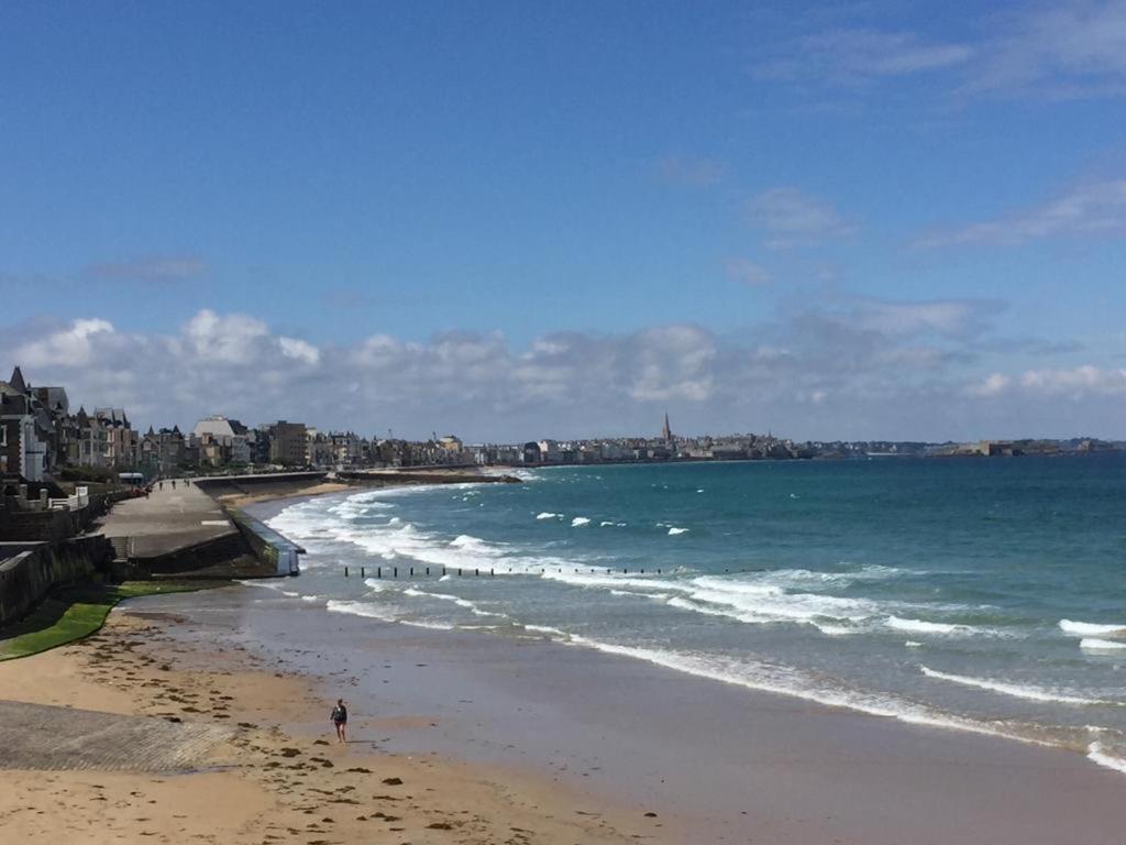 Appartement Les Pieds Dans L'Eau - Residence Sur La Plage Saint-Malo Exterior photo
